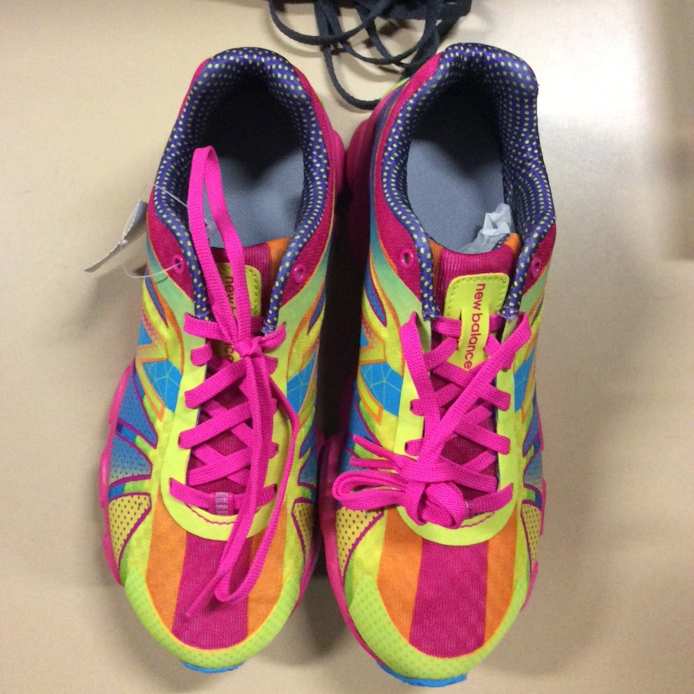 Girls New Balance Size 3.5 extra laces Brand New